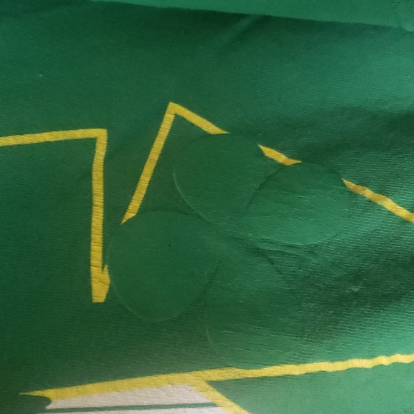 St Patricks Day Fun Men Green T Shirt Size Large shortsleeves green white yellow - Picture 2 of 5